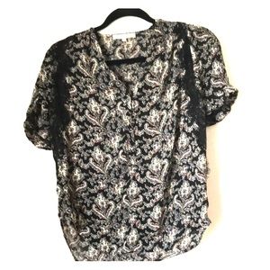 V neck blouse with lace